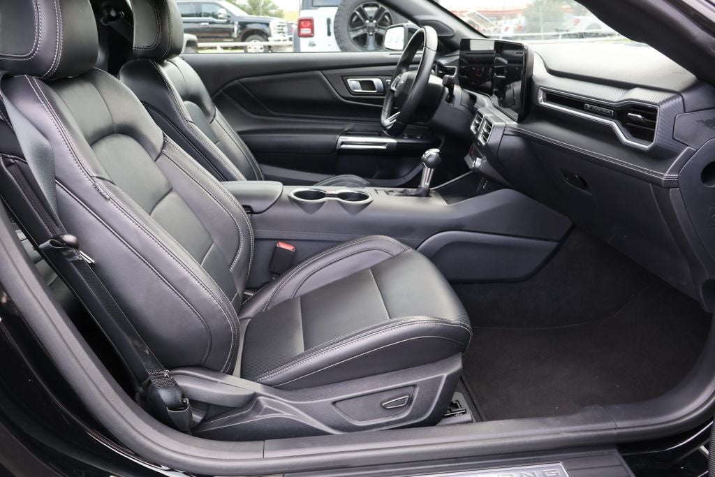 2025 Ford Mustang EcoBoost Premium