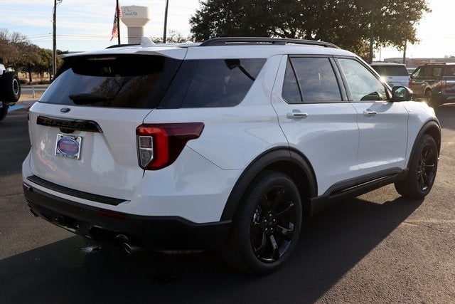 2023 Ford Explorer ST-Line