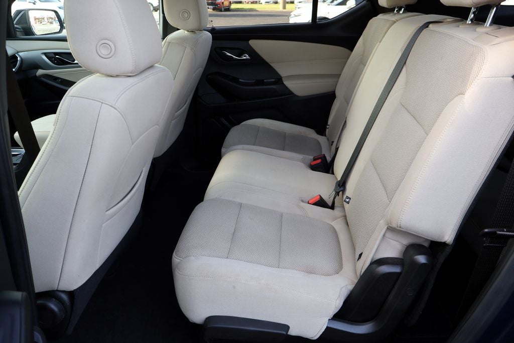 2022 Chevrolet Traverse LS