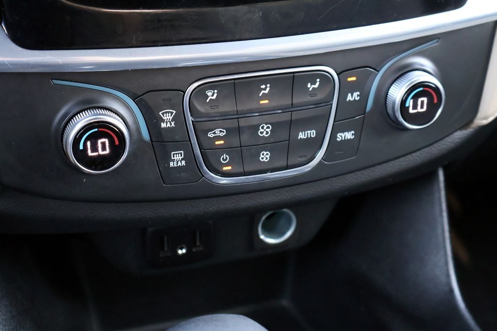 2022 Chevrolet Traverse LS
