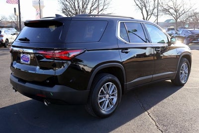 2023 Chevrolet Traverse LT Leather