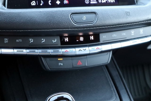 2020 Cadillac XT4 Premium Luxury