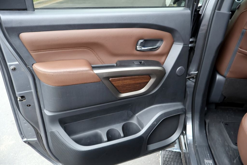 2023 Nissan Titan Platinum Reserve