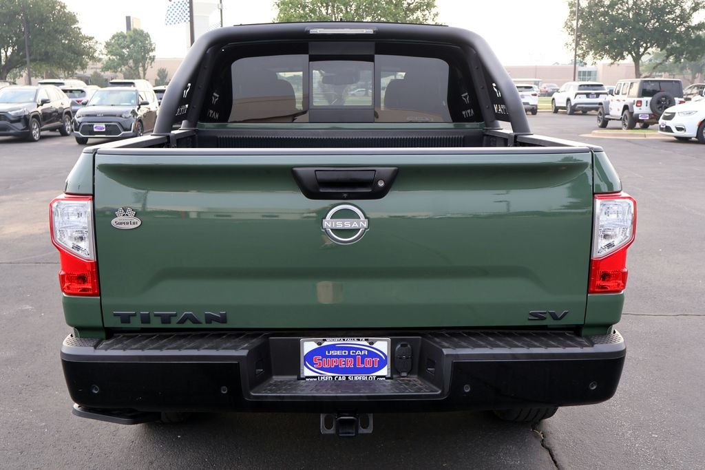 2024 Nissan Titan SV