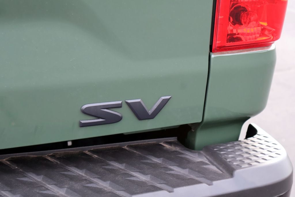 2024 Nissan Titan SV