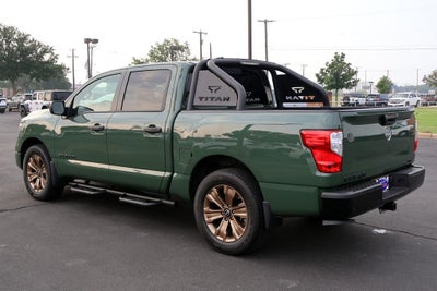 2024 Nissan Titan SV