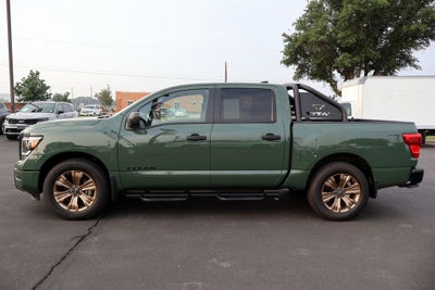 2024 Nissan Titan SV