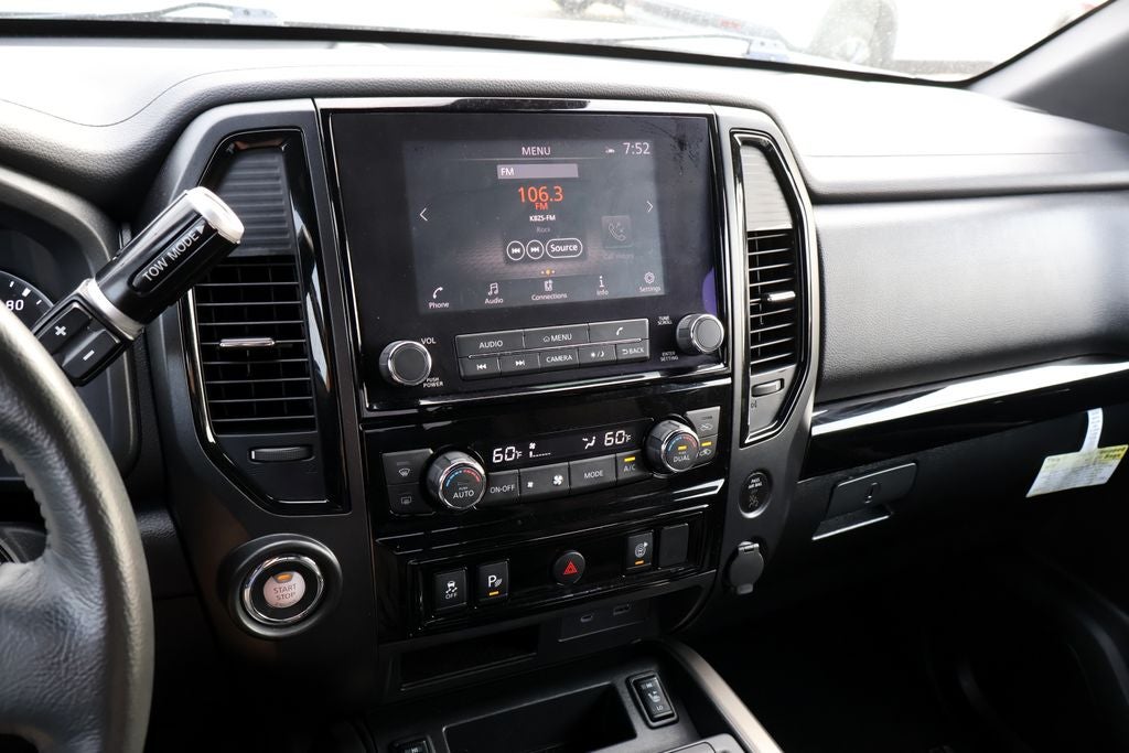 2024 Nissan Titan SV