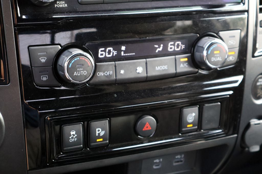 2024 Nissan Titan SV