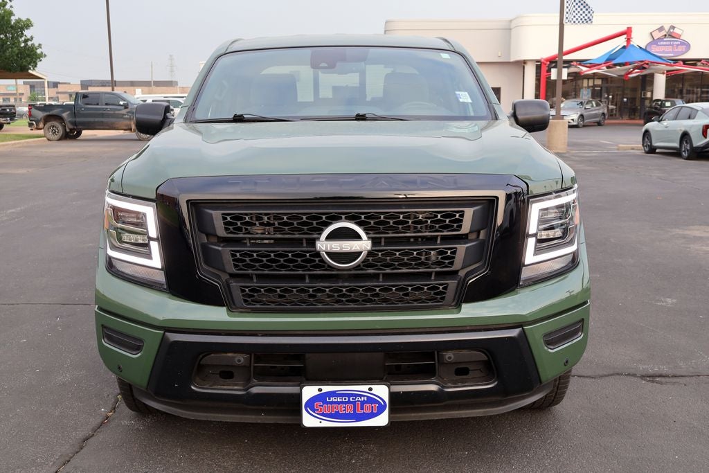 2024 Nissan Titan SV