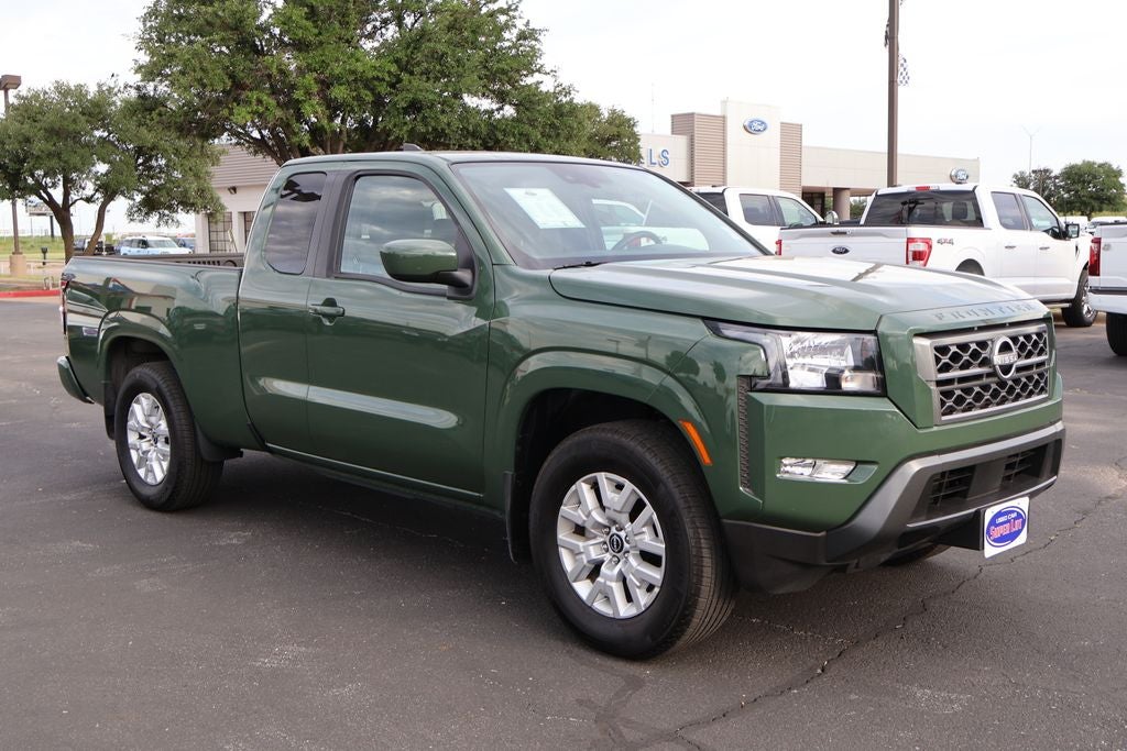 2024 Nissan Frontier SV