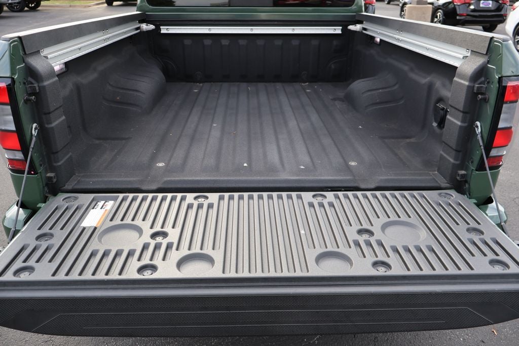 2024 Nissan Frontier SV