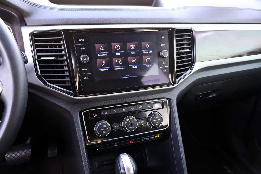 2023 Volkswagen Atlas 2.0T SE w/Technology