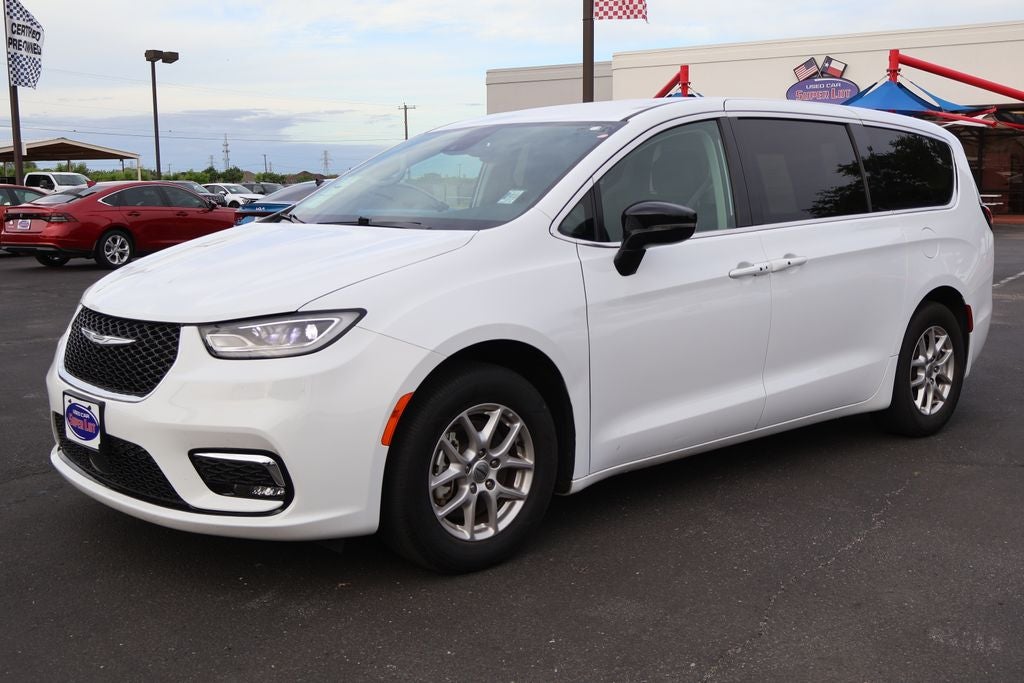 2024 Chrysler Pacifica Touring L