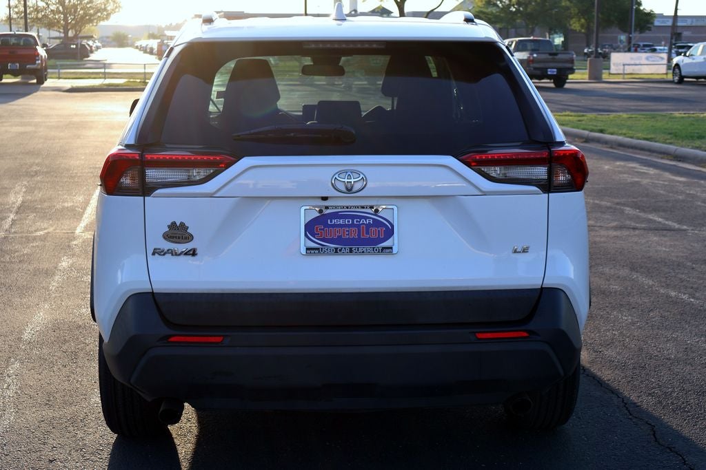 2021 Toyota RAV4 LE