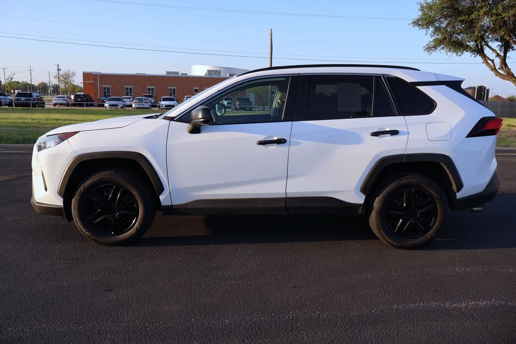 2021 Toyota RAV4 LE