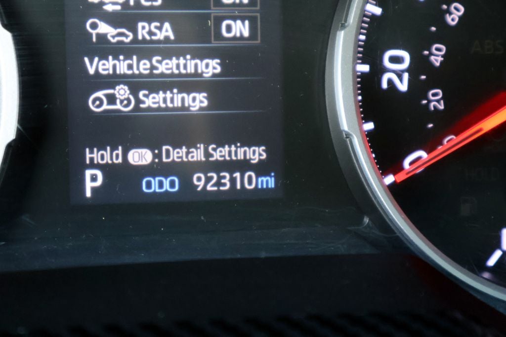 2021 Toyota RAV4 LE