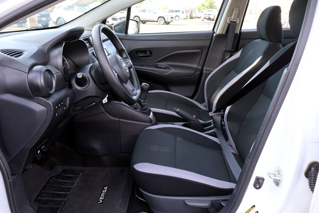 2025 Nissan Versa 1.6 S