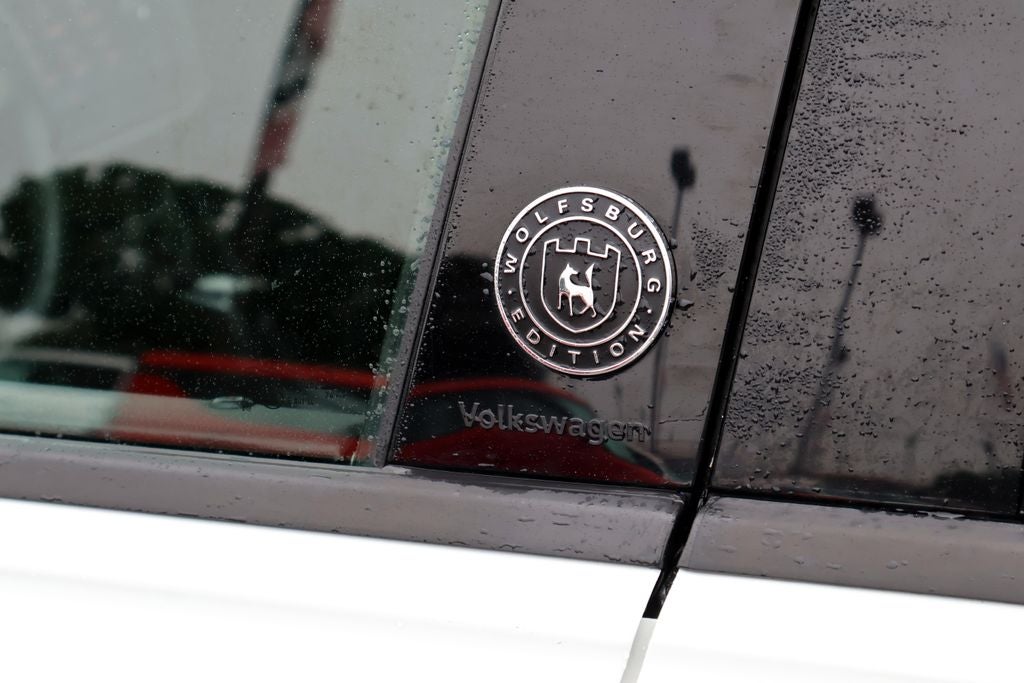 2024 Volkswagen Tiguan 2.0T Wolfsburg Edition