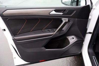 2024 Volkswagen Tiguan 2.0T Wolfsburg Edition