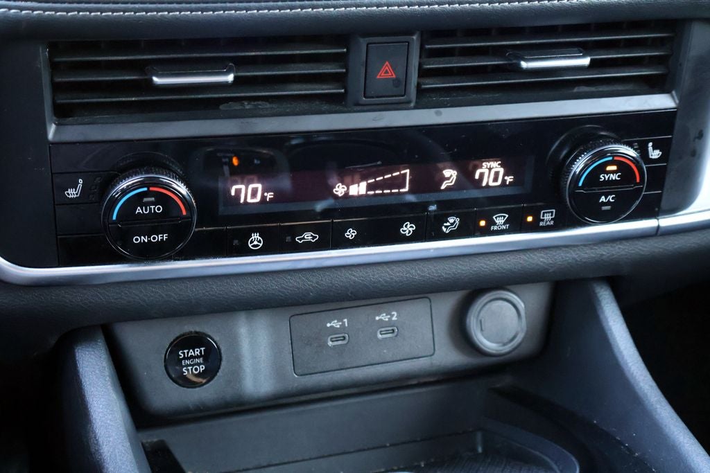 2024 Nissan Rogue SV