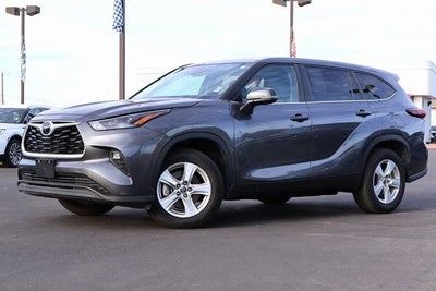 2024 Toyota Highlander LE