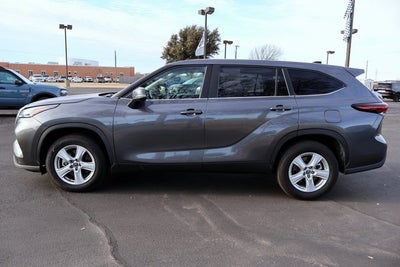 2024 Toyota Highlander LE