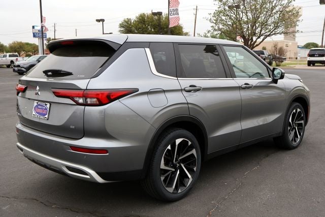 2024 Mitsubishi Outlander SE Black Edition