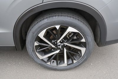 2024 Mitsubishi Outlander SE Black Edition