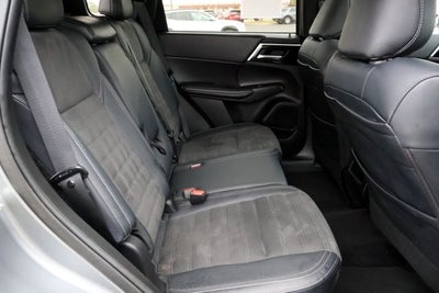 2024 Mitsubishi Outlander SE Black Edition