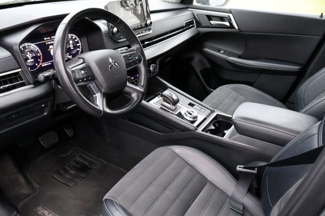 2024 Mitsubishi Outlander SE Black Edition