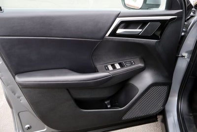 2024 Mitsubishi Outlander SE Black Edition