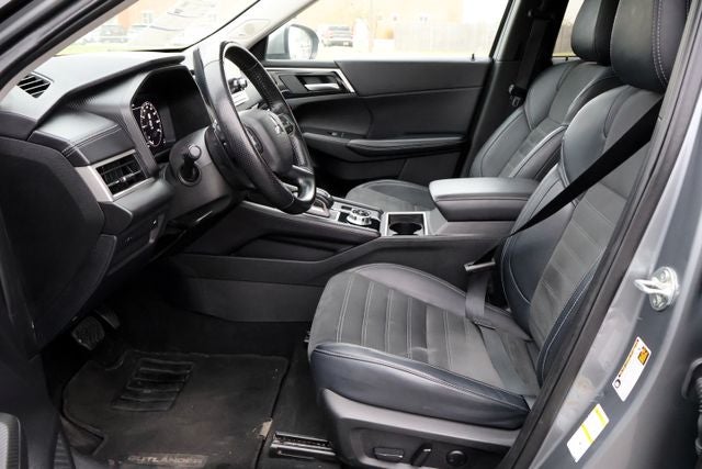 2024 Mitsubishi Outlander SE Black Edition