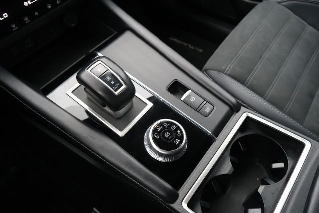 2024 Mitsubishi Outlander SE Black Edition