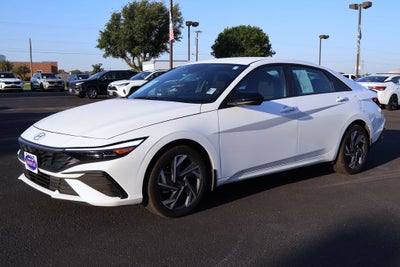 2025 Hyundai Elantra SEL Sport