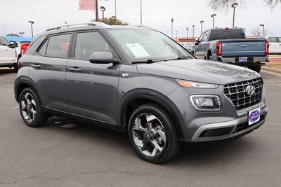 2025 Hyundai Venue SEL