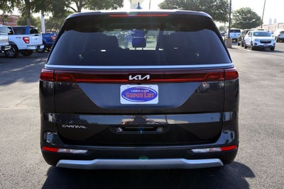 2024 Kia Carnival LX
