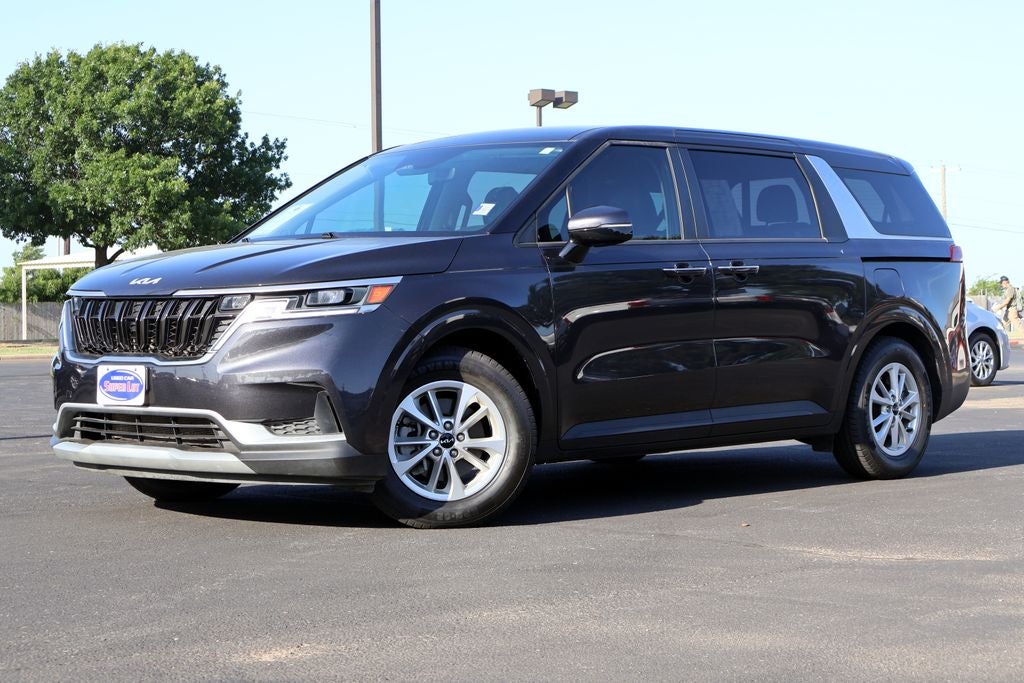 2024 Kia Carnival LX