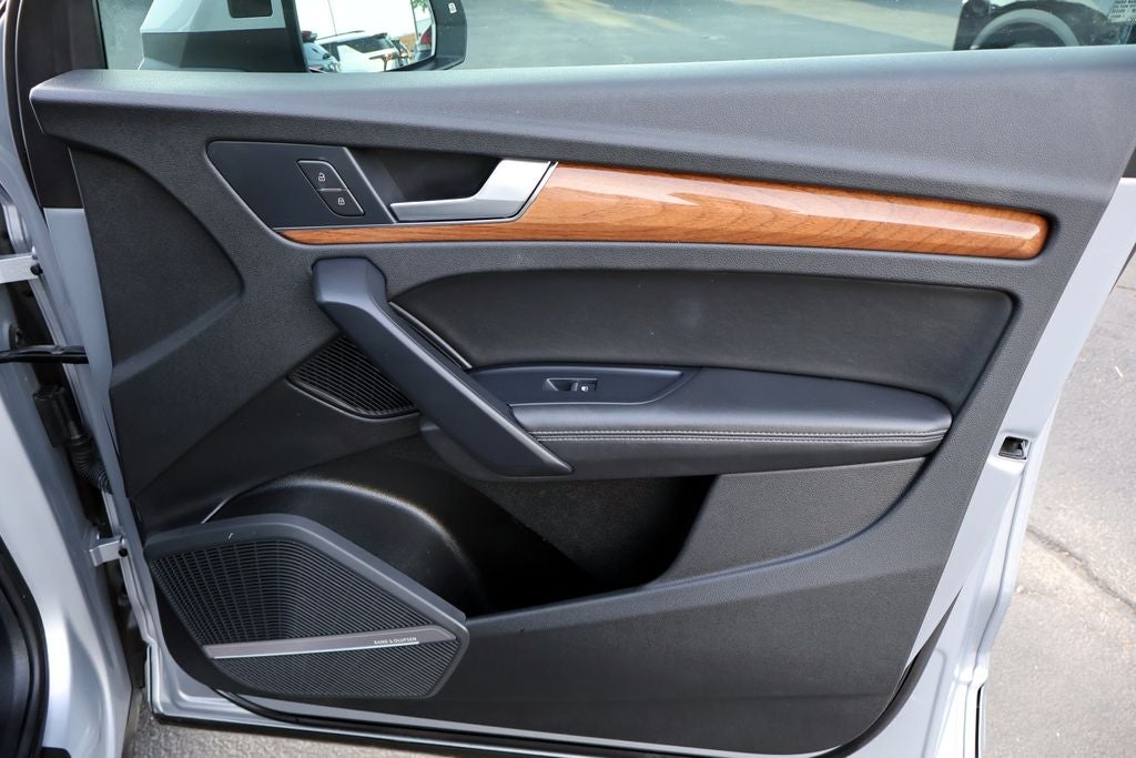 2022 Audi Q5 45 S line Premium quattro