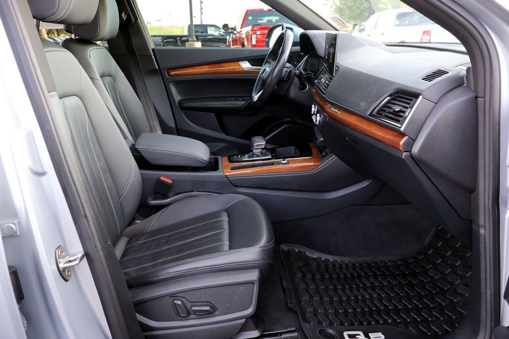 2022 Audi Q5 45 S line Premium quattro