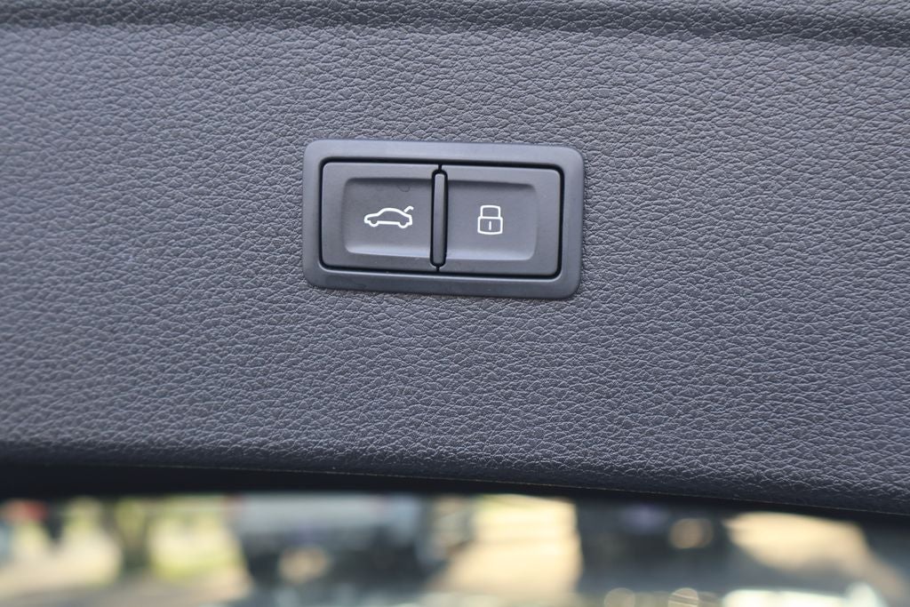 2022 Audi Q5 45 S line Premium quattro