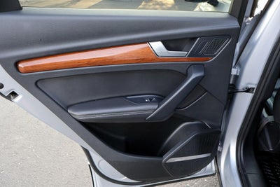 2022 Audi Q5 45 S line Premium quattro