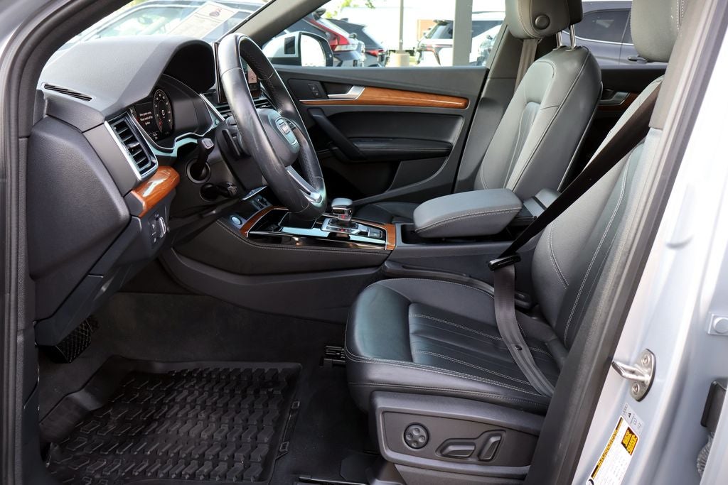 2022 Audi Q5 45 S line Premium quattro