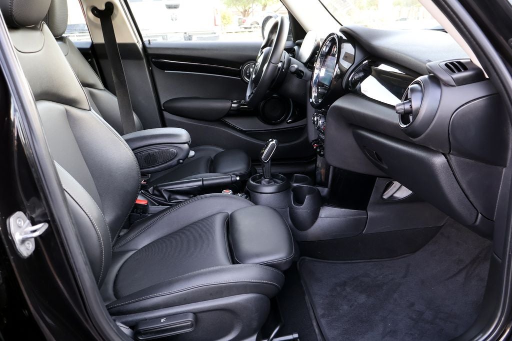 2022 MINI Cooper S Classic